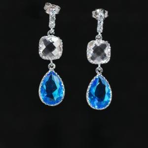 Cubic Zirconia Detailed Earring With Clear Square..