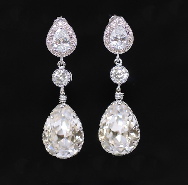 Wedding Earrings Bridesmaid Cubic Zirconia Teardrop Earring With Round And Swarovski Clear Crystal E289 Wedding Earrings Bridesmaid Cubic Zirconia Teardrop Earring With Round And Swarovski Clear Crystal E289
