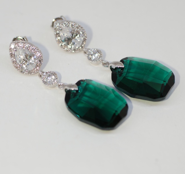 Cubic Zirconia Detailed Earrings Round Cz With Swarovski Emerald Cubic Zirconia Detailed Earrings Round Cz With Swarovski Emerald Green Graphic Pendant Wedding Bridesmaid E562