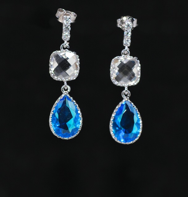 Cubic Zirconia Detailed Earring With Clear Square Glass And Blue Zircon Teardrop (e312)