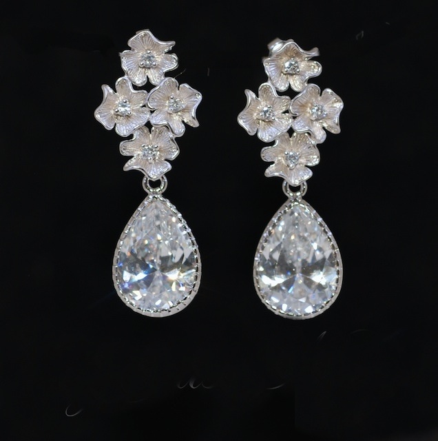 Matt Silver Flower Earring With Clear Cubic Zirconia Teardrop - Wedding Jewelry, Bridal Earrings, Bridesmaid Moh Gift (e506)